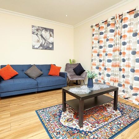 Surespring Apartment Erith 外观 照片
